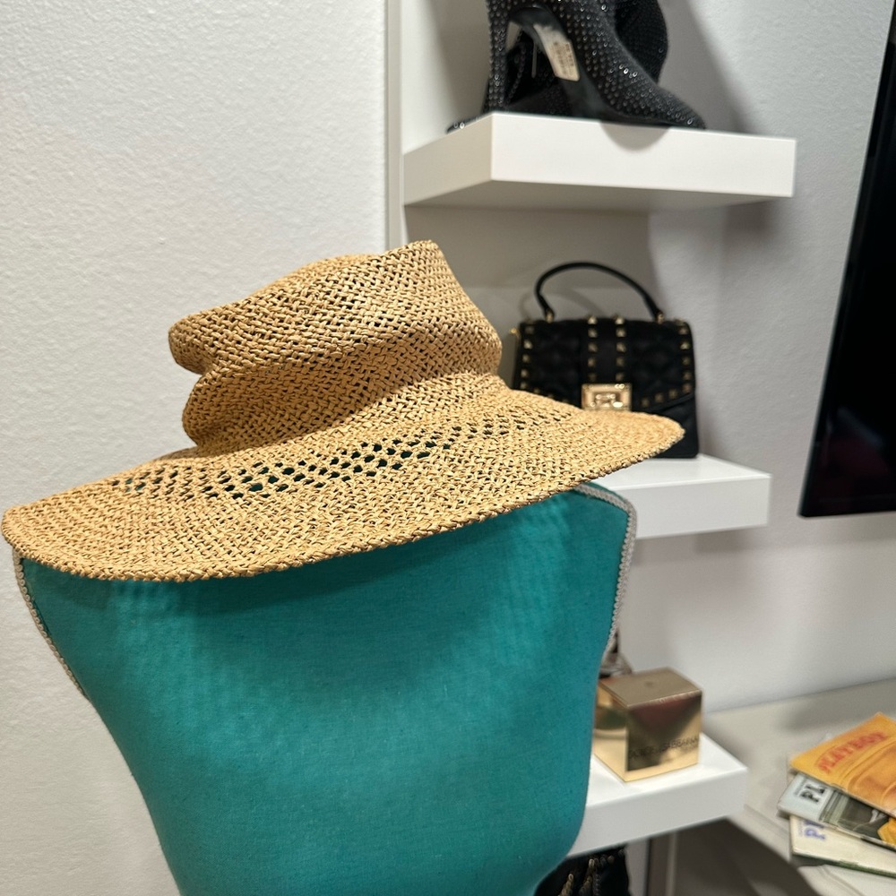 NEW Jacks Surfboards Tan Beach Hat Never Worn